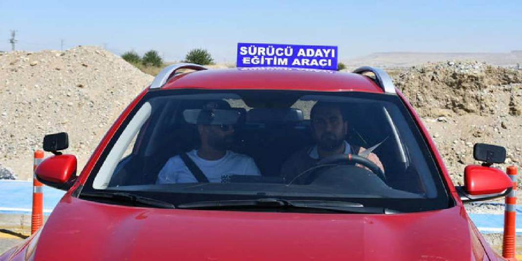 Ehliyeti olan da olmayan da buraya geliyor! ‘Sürücü Akademisi’ çok sevildi: “Türkiye’ye model olacak bir çalışma” 3